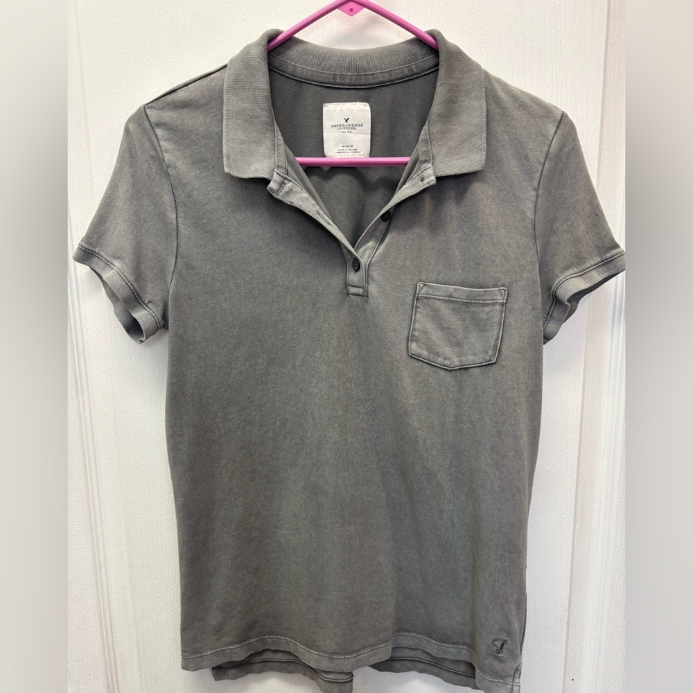 Women’s Size Medium American Eagle Outfitters Lightweight Gray Polo Shirt